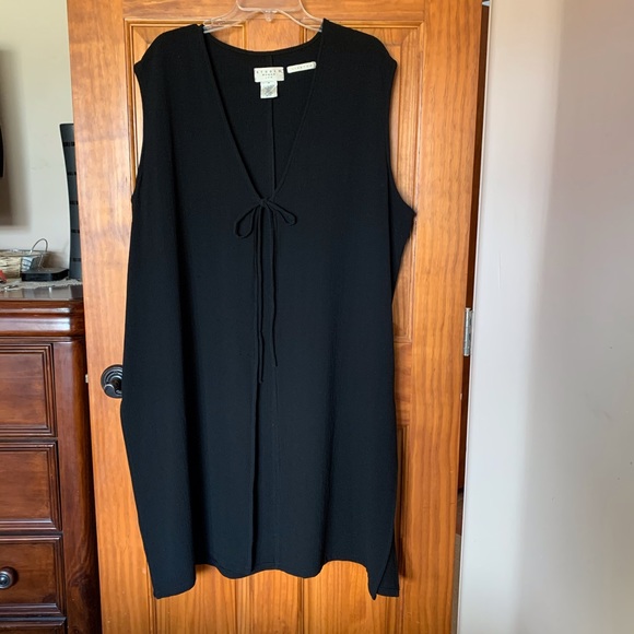 Studio Woman Jackets & Blazers - Studio Woman Light Weight Long Black Vest Duster